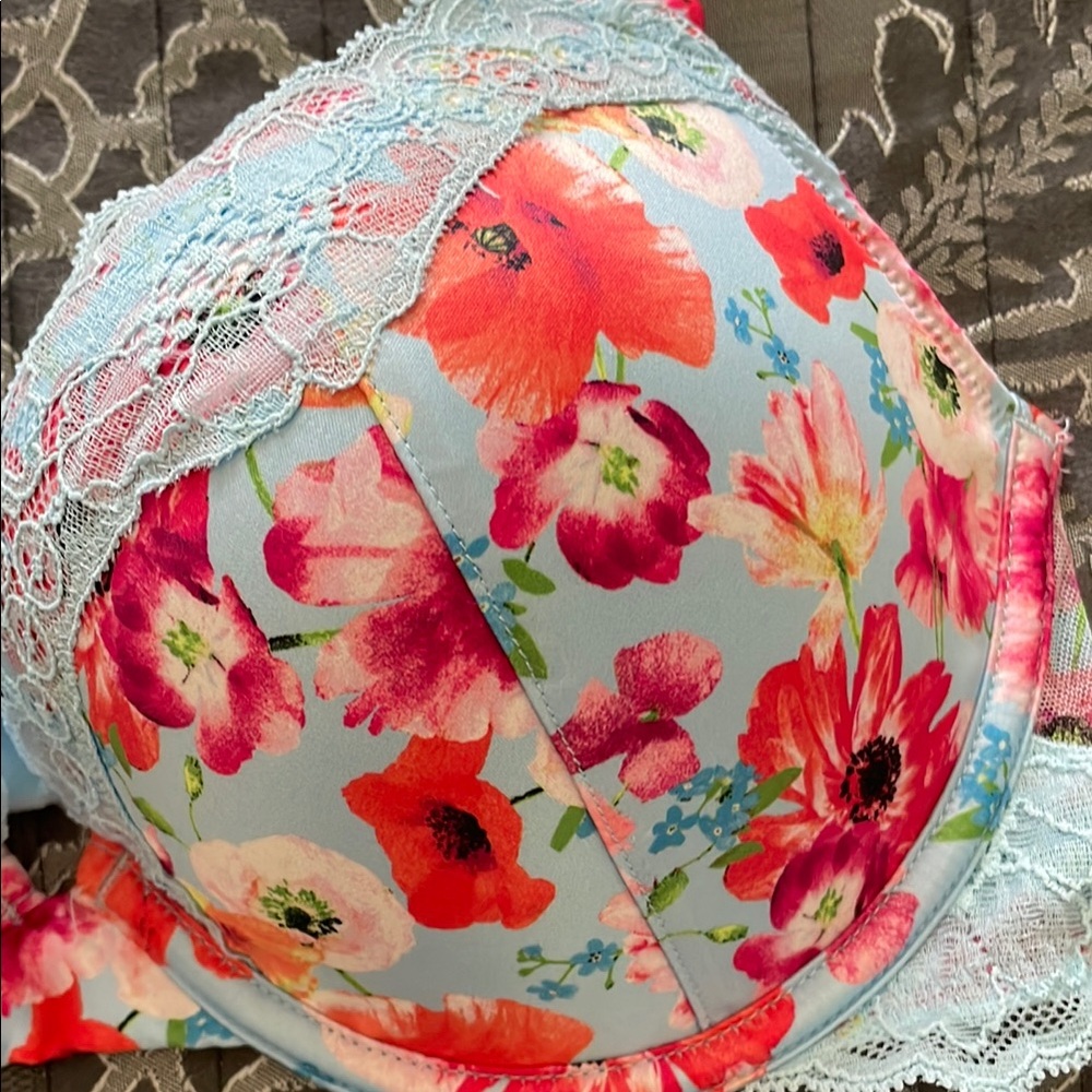 Victoria's Secret Pink, Red and Blue Floral Lace Bra - Picture 2 of 8